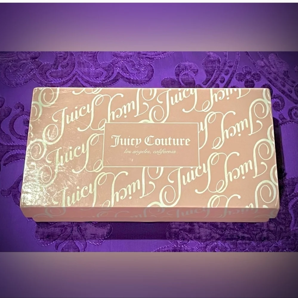 Juicy Couture Turquoise Quilted Long Zippy Wallet With Bow, Soft Poly Fabric - Picture 4 of 6